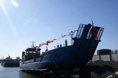 1500立方开体驳船